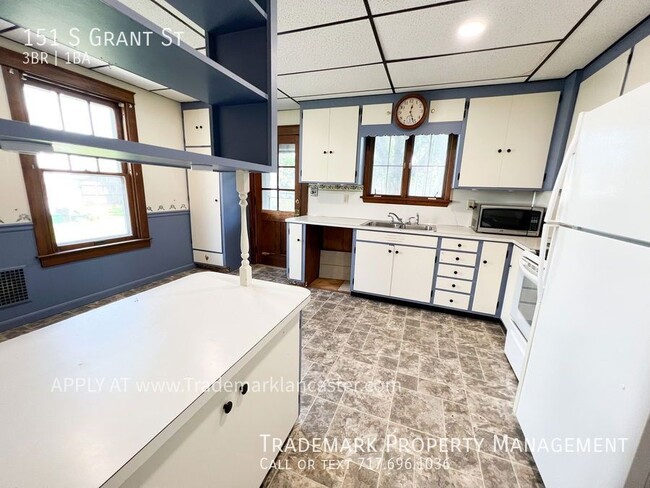 151 S Grant St in Manheim, PA - Building Photo - Building Photo