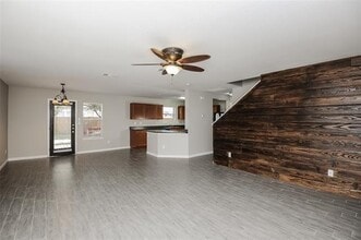 8820 Valley River Dr in Fort Worth, TX - Building Photo - Building Photo