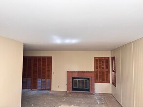 310 Windjammer Cir in Chula Vista, CA - Building Photo - Building Photo