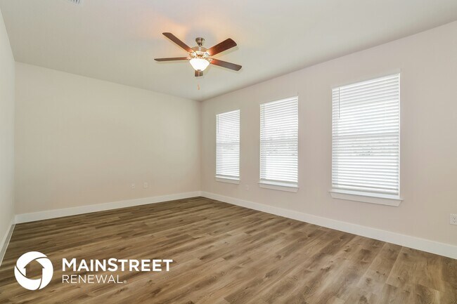301 Pine St in DeLand, FL - Building Photo - Building Photo