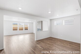 345 Stella St NE in Salem, OR - Building Photo - Building Photo