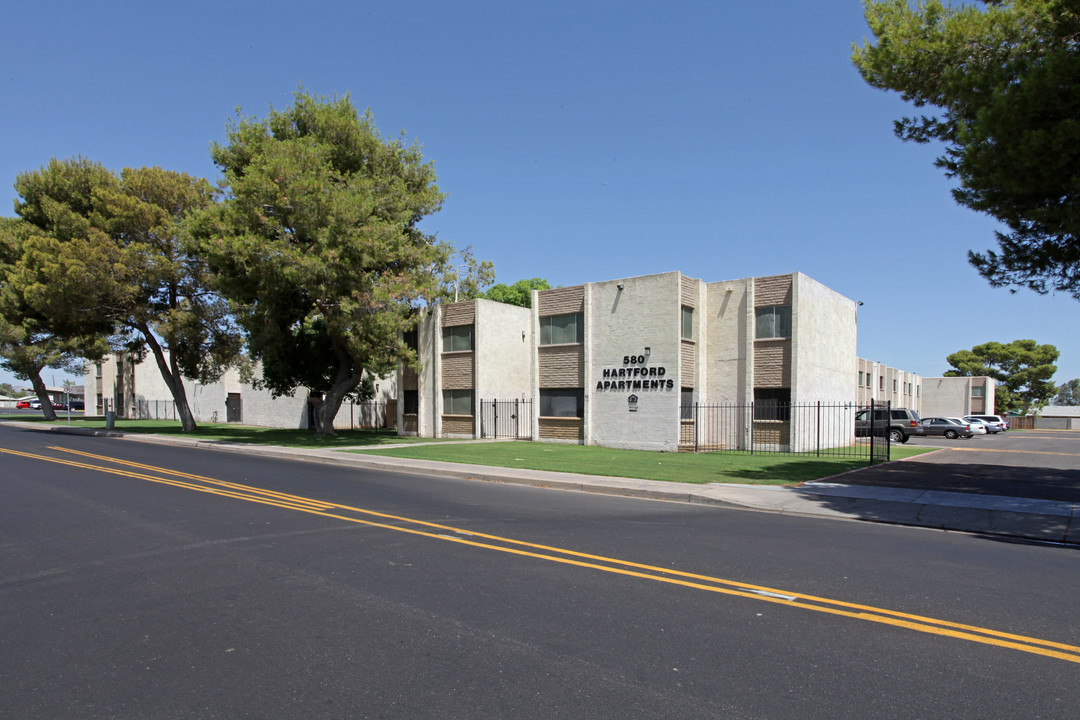 The Hartford in Chandler, AZ - Building Photo