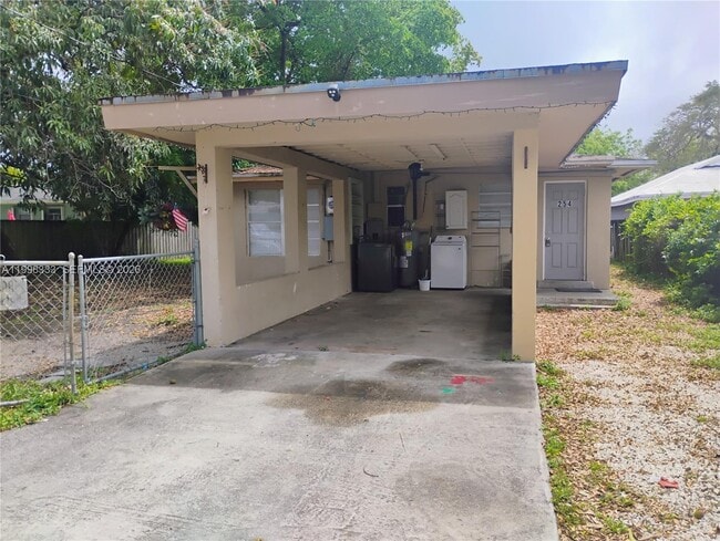 property at 254 SW 15th St