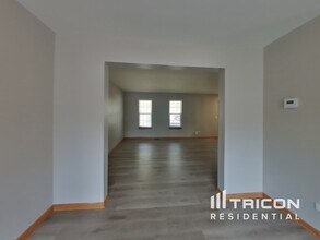 1864 Lake Shore Dr in Romeoville, IL - Building Photo - Building Photo