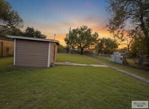 513 E Monroe Ave, Unit 1-127 in Harlingen, TX - Building Photo - Building Photo