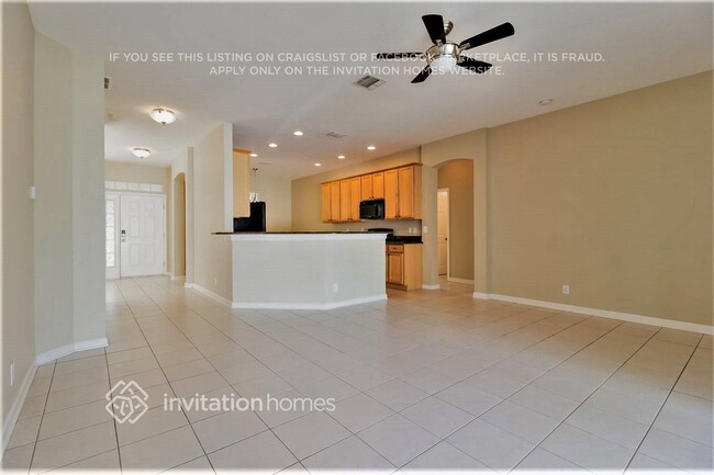110 E Lake Victoria Cir in DeLand, FL - Building Photo - Building Photo