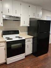 242 Sleepy Creek Dr in Athens, GA - Building Photo - Building Photo