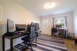 38 Shadow Ln in Mamaroneck, NY - Building Photo - Building Photo