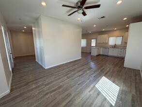 340 Faith Cir in Perris, CA - Building Photo - Building Photo