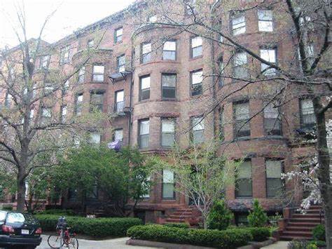 43 Bay State Rd in Boston, MA - Foto de edificio - Building Photo