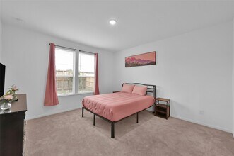 10917 Fly Catcher Dr in Willis, TX - Building Photo - Building Photo