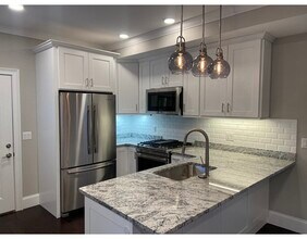 14 Trull St-Unit -A in Somerville, MA - Building Photo - Building Photo