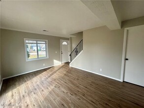4165 Vira Rd in Stow, OH - Building Photo - Building Photo