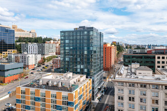 Koda Condominiums in Seattle, WA - Foto de edificio - Building Photo