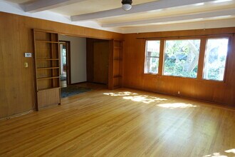 1181 Euclid Ave in Berkeley, CA - Foto de edificio - Building Photo