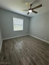 925 NW 9th Ave in Cape Coral, FL - Foto de edificio - Building Photo
