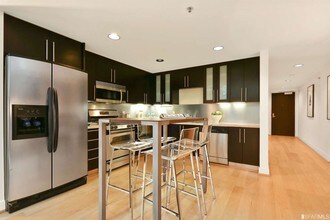 200 Brannan St-Unit -204 in San Francisco, CA - Building Photo - Building Photo