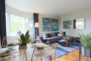 Park Plaza Apartments