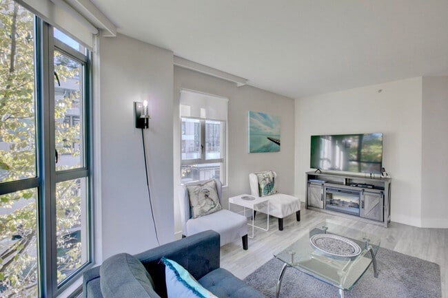 851 Homer St in Vancouver, BC - Building Photo - Building Photo