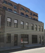 425 Notre Dame St in New Orleans, LA - Building Photo - Building Photo