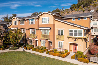 Candlestick Cove in San Francisco, CA - Building Photo - Building Photo