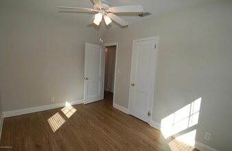 1105 10th St N in Jacksonville Beach, FL - Foto de edificio - Building Photo