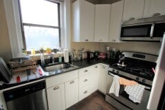 60 Charlesgate W, Unit 118