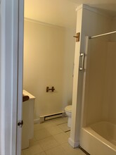 20 W Maple St, Unit 4 in Wrightsville, PA - Foto de edificio - Building Photo