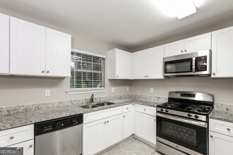 10993 Mansura Pl in Hampton, GA - Building Photo - Building Photo