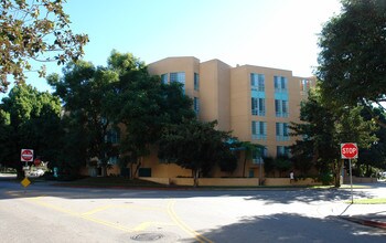 Kelton Apartments in Los Angeles, CA - Building Photo - Building Photo