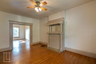1210 Dennison Ave in Columbus, OH - Building Photo - Building Photo
