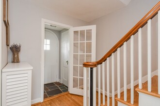 98 Grennan Rd in West Hartford, CT - Building Photo - Building Photo