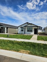 5340 E Norma Ave in Post Falls, ID - Building Photo - Building Photo