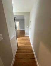 224 Banks St, Unit 6 in Cambridge, MA - Building Photo - Building Photo