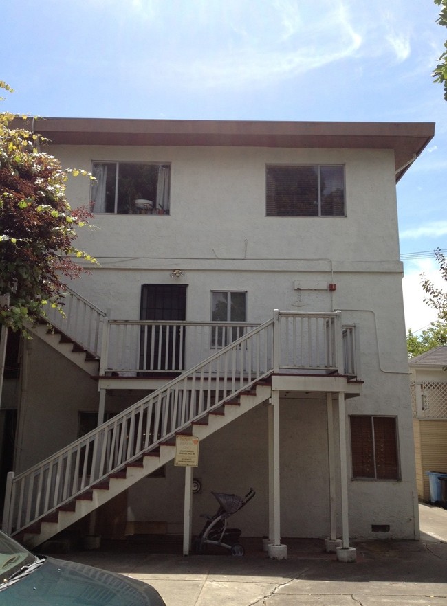 1711 Blake St in Berkeley, CA - Building Photo - Building Photo