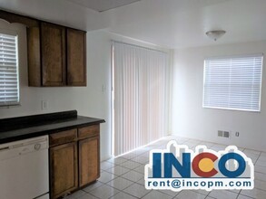 4922 Scranton St in Denver, CO - Building Photo - Building Photo