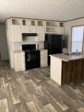 5820 Arrowhead Dr in Granbury, TX - Building Photo - Building Photo