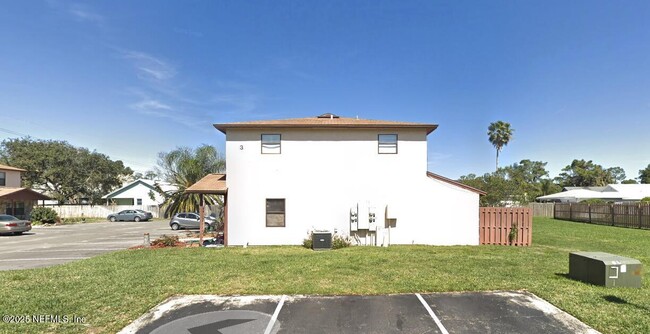 property at 3 Ponte Vedra Ct