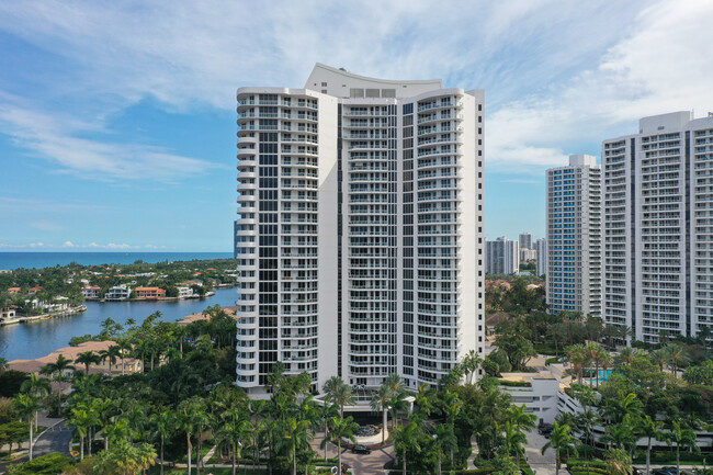 Atlantic One in Aventura, FL - Foto de edificio - Building Photo