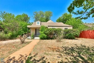 1910 Chestnut St in Abilene, TX - Building Photo - Building Photo