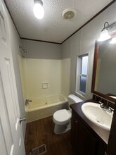 9477 Lansdowne Rd in Baton Rouge, LA - Foto de edificio - Building Photo