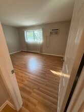 31 Washington Blvd, Unit 108 in Mundelein, IL - Building Photo - Building Photo