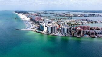 440 S Gulfview Blvd in Clearwater Beach, FL - Building Photo