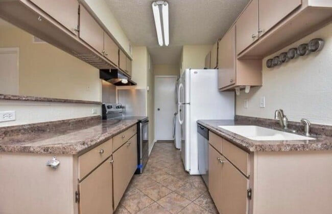 property at 2750 Holly Hall St