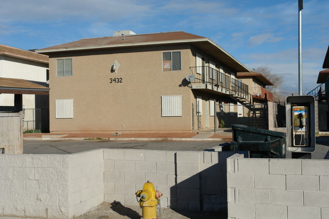 3432 Aristos Ave in North Las Vegas, NV - Foto de edificio - Building Photo