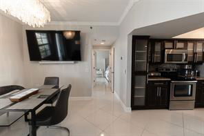 3288 NE 184th Way in Aventura, FL - Building Photo - Building Photo