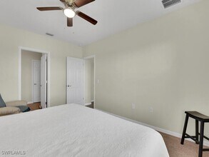 3446 Acapulco Cir in Cape Coral, FL - Foto de edificio - Building Photo