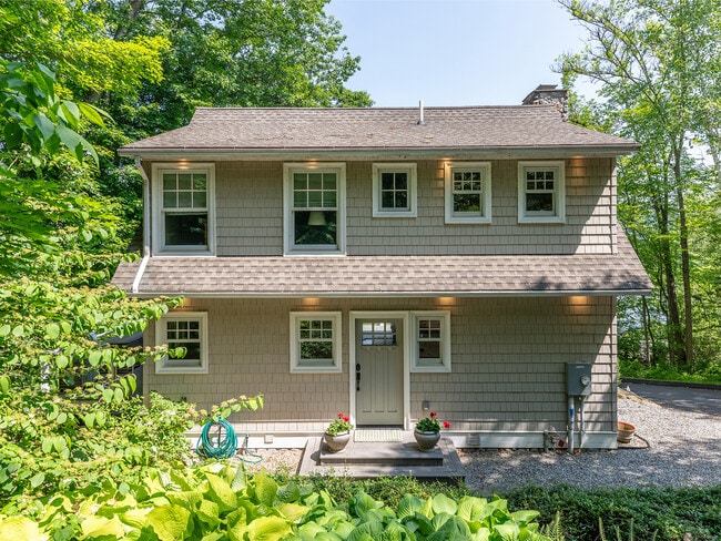 3 Perkins Rd in Washington, CT - Building Photo - Building Photo