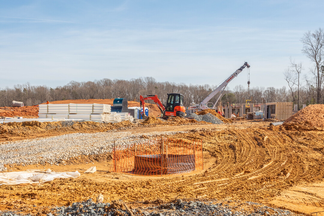 Woodleigh Chase in Fairfax, VA - Building Photo