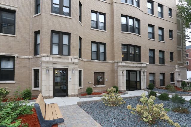 4039 N Ashland in Chicago, IL - Building Photo